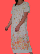 Charger l'image dans la galerie, Chemise de nuit vintage - Jaune fleurie. Taille L, 40, 42. Made in France.