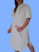 Charger l'image dans la galerie, Chemise de nuit vintage - Plastron brodé et dentelle. Taille L, 40, 42.