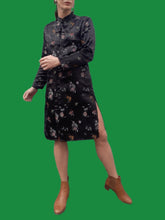 Charger l'image dans la galerie, Kimono Vietnamien Linh - Brocard fleuri. Taille M, 38, 40