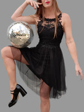 Charger l'image dans la galerie, Robe bustier "Seconde" Charlotte - En tulle noir et dentelle. Taille S, 36, 38. Made in Italy