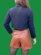 Charger l'image dans la galerie, Veste vintage Elvire - Cropped bleu marine à double boutonnage. Taille S, 36, 38. Simone Maicen. Made in France.