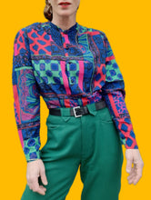 Charger l'image dans la galerie, Chemisier vintage Paméla - Imprimé coloré. Taille S, 36, 38. Jean Gabriel. Made in France