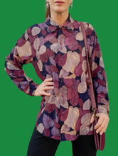 Charger l'image dans la galerie, Chemisier vintage Sarah - Feuillages violets. Taille XXL, 44, 46. Damart