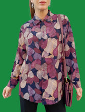Charger l'image dans la galerie, Chemisier vintage Sarah - Feuillages violets. Taille XXL, 44, 46. Damart