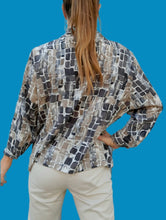 Charger l'image dans la galerie, Chemisier vintage Véra - Imprimé géométrique gris. Taille XL, 42, 44