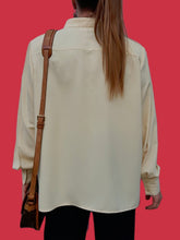 Charger l'image dans la galerie, Chemisier vintage Johanna - Jaune clair. Broderie col et manches. Taille XXL, 44, 46.