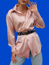 Charger l'image dans la galerie, Chemisier "Seconde" Candice. Satiné rose. Chantal Thomass. Taille L, 40, 42