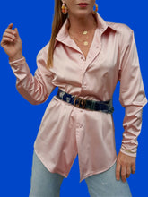 Charger l'image dans la galerie, Chemisier "Seconde" Candice. Satiné rose. Chantal Thomass. Taille L, 40, 42