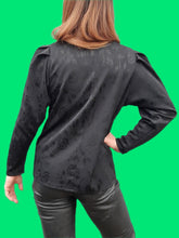 Charger l'image dans la galerie, Haut vintage Anne - Manches bouffantes. Tissus fleuri irisé noir. Taille S, 36, 38. Pecci. Made in France.