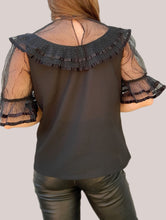 Charger l'image dans la galerie, Blouse vintage Pernille - Voile volanté et plumetis. Taille S ou 36, 38.