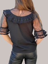 Charger l'image dans la galerie, Blouse vintage Pernille - Voile volanté et plumetis. Taille S ou 36, 38.