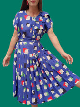 Charger l'image dans la galerie, Robe vintage Lauriane - Plissée géométrique. Taille XXL, 44, 46. Paul Mausner. Made in France.