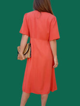 Charger l'image dans la galerie, Robe vintage Élina - Toute boutonnée orange. XL, 42, 44.