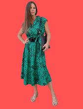Charger l'image dans la galerie, Robe vintage Jésabelle - Feuillage vert et noir. Taille XL, 42, 44. Made in Belgium.