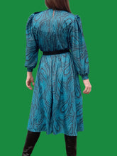 Charger l'image dans la galerie, Robe vintage Paula - Vert canard, imprimé paisley. Taille M, 38, 40. Made in France.