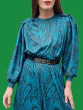 Charger l'image dans la galerie, Robe vintage Paula - Vert canard, imprimé paisley. Taille M, 38, 40. Made in France.