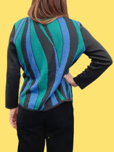 Charger l'image dans la galerie, Cardigan vintage Yvette - Zébré bleu, vert et noir. Taille M, 38, 40. Lucia