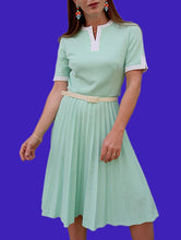 Charger l'image dans la galerie, Robe plissée vintage Alba - Chiné vert d'eau. Taille S, 36, 38. Pavane Paris. Made in France