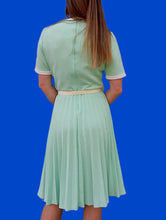 Charger l'image dans la galerie, Robe plissée vintage Alba - Chiné vert d'eau. Taille S, 36, 38. Pavane Paris. Made in France