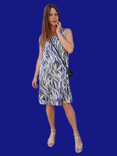 Charger l'image dans la galerie, Robe vintage Zéli - Imprimé végétal bleu marine et blanc. Taille M, 38, 40. Made in France.