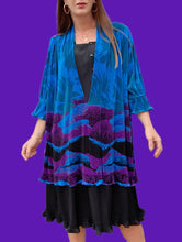 Charger l'image dans la galerie, Robe vintage Soline - Effet de superposition. Tissu ondulé et plissé permanent. Taille XXXL ou 46, 48. Made in France.