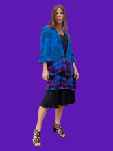 Charger l'image dans la galerie, Robe vintage Soline - Effet de superposition. Tissu ondulé et plissé permanent. Taille XXXL ou 46, 48. Made in France.