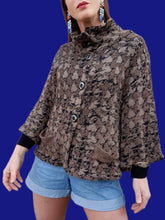 Charger l'image dans la galerie, Gilet "Seconde" Léna - Camouflage marron et noir. Taille M, 38, 40. Aldo Martin'S