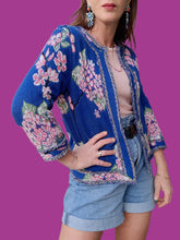 Charger l'image dans la galerie, Gilet "Seconde" Adèle - Fleurs Japonisante et franges. Taille XS, 34, 36. Madeleine.