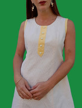 Charger l'image dans la galerie, Robe vintage Norine - Trois trous. Jaune et blanche. Taille M, 38, 40.