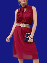 Charger l'image dans la galerie, Robe de soirée vintage Betty - Drapé bordeaux scintillante. Taille S, 36, 38. Made in France