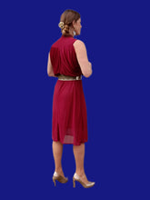Charger l'image dans la galerie, Robe de soirée vintage Betty - Drapé bordeaux scintillante. Taille S, 36, 38. Made in France