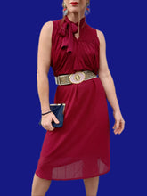 Charger l'image dans la galerie, Robe de soirée vintage Betty - Drapé bordeaux scintillante. Taille S, 36, 38. Made in France