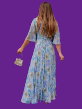 Charger l'image dans la galerie, Robe de cérémonie vintage Stéphanie - Manches papillon. Plissée. Taille L, 40, 42.