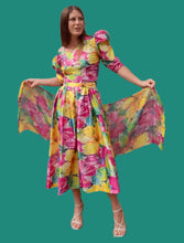 Charger l'image dans la galerie, Robe vintage Prisca - Imprimé floral. Taille M, 38, 40. Anne Marie Belin.