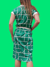 Charger l'image dans la galerie, Robe vintage Blandine - Imprimé contrastant vert et blanc. Taille M, 38, 40