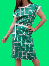 Charger l'image dans la galerie, Robe vintage Blandine - Imprimé contrastant vert et blanc. Taille M, 38, 40