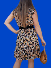 Charger l'image dans la galerie, Robe vintage Valériane - Boutonnée et plissée. Imprimé floral. Taille S, 36, 38.