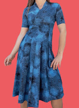 Charger l'image dans la galerie, Robe vintage Soline - Coupe portefeuille. Taille XS, 34, 36