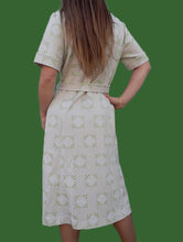 Charger l'image dans la galerie, Robe vintage Stella - Imprimé damier verte. Taille XL, 42, 44. Fabriqué en France.