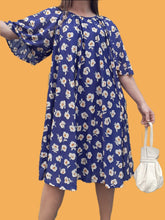 Charger l'image dans la galerie, Robe vintage Lila - Imprimé floral all-over. Coupe ample. Oversize ou Taille L, 40, 42
