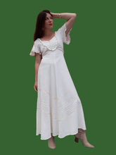Charger l'image dans la galerie, Robe vintage Ella - Romantique, blanche. Taille XS, 34, 36