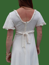 Charger l'image dans la galerie, Robe vintage Ella - Romantique, blanche. Taille XS, 34, 36