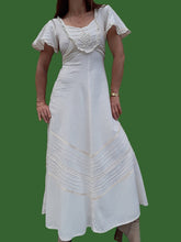 Charger l'image dans la galerie, Robe vintage Ella - Romantique, blanche. Taille XS, 34, 36
