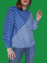 Charger l'image dans la galerie, Blouse vintage Barbara - À pois et rayures bleu et blanche. Taille M, 38, 40. Made in Italy.