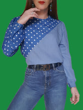 Charger l'image dans la galerie, Blouse vintage Barbara - À pois et rayures bleu et blanche. Taille M, 38, 40. Made in Italy.