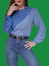 Charger l'image dans la galerie, Blouse vintage Barbara - À pois et rayures bleu et blanche. Taille M, 38, 40. Made in Italy.