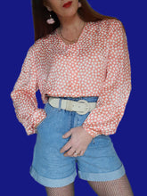 Charger l'image dans la galerie, Blouse vintage Olivia - Rose à pois irisés beiges. Taille XL, 42, 44. Valentino. Made in Italy.