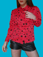 Charger l'image dans la galerie, Chemisier vintage Sophie - Rouge à pois noir. Moucheté irisé. Taille M, 38, 40. Made in France.
