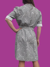 Charger l'image dans la galerie, Robe vintage Solène - Pois et Volutes. Taille M, 38, 40. Fabriqué en France