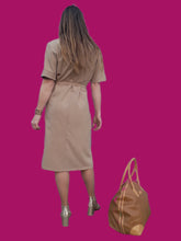 Charger l'image dans la galerie, Robe Lisa - Couleur sable. Taille L, 40, 42